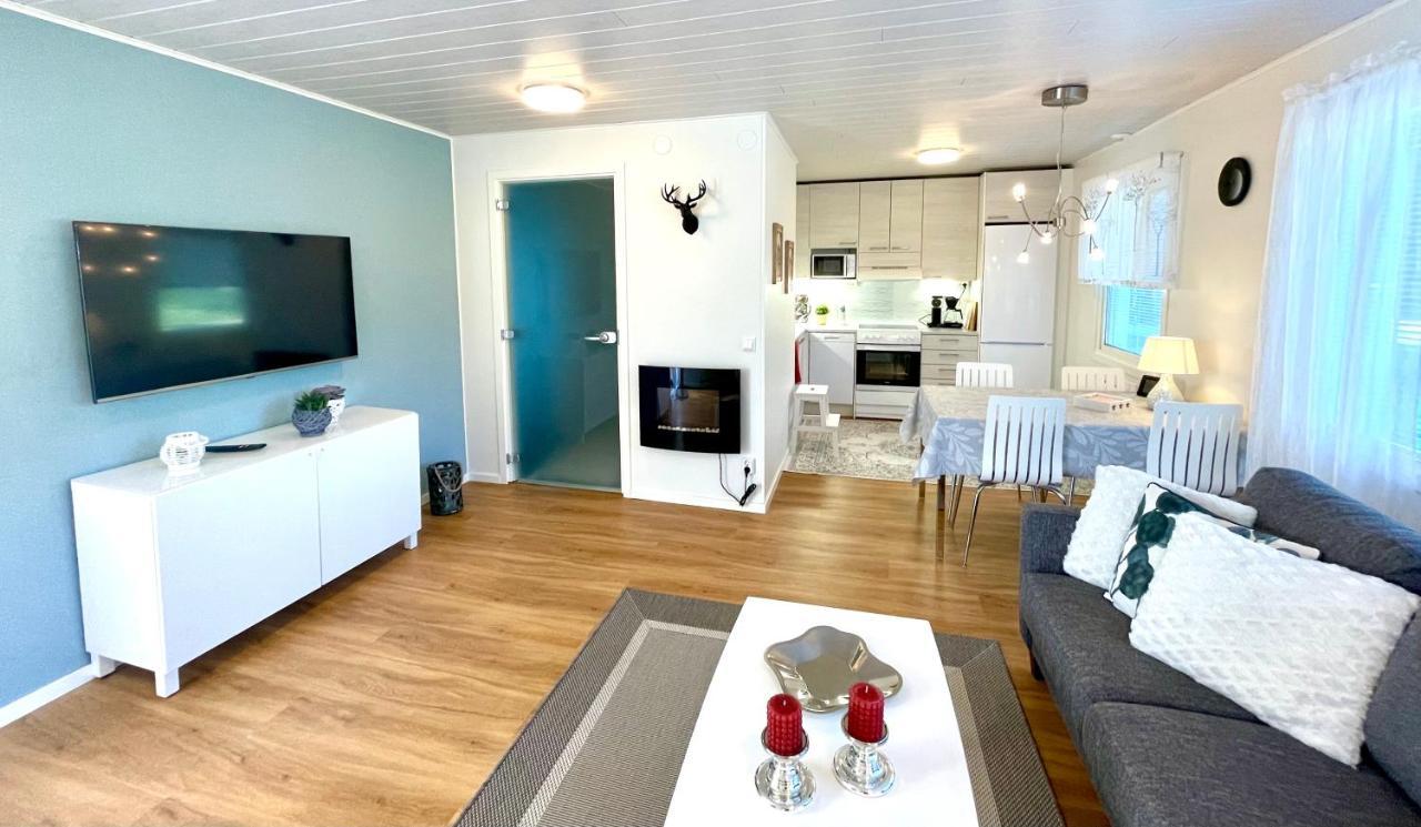 Cozy Renovated House With A Lot Of Parking Space. Haparanda  Extérieur photo