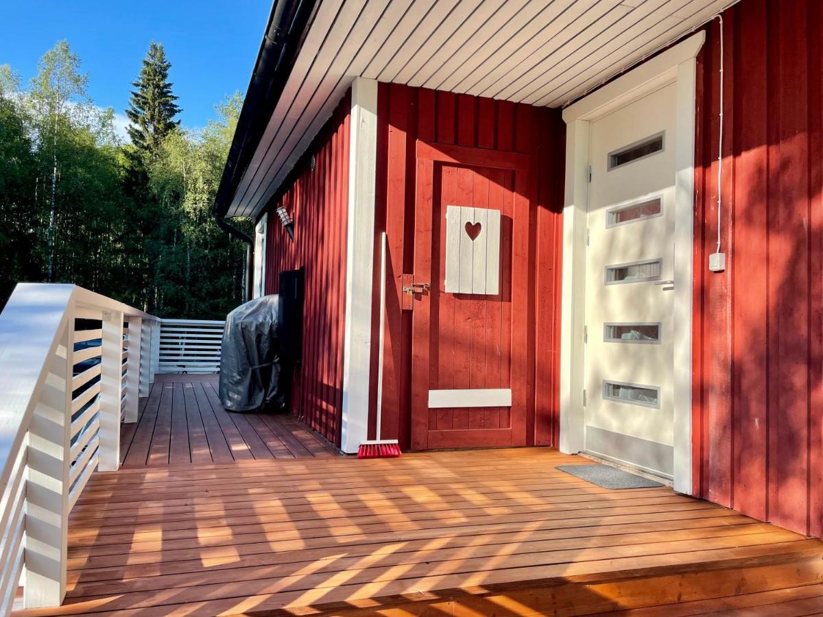 Cozy Renovated House With A Lot Of Parking Space. Haparanda  Extérieur photo